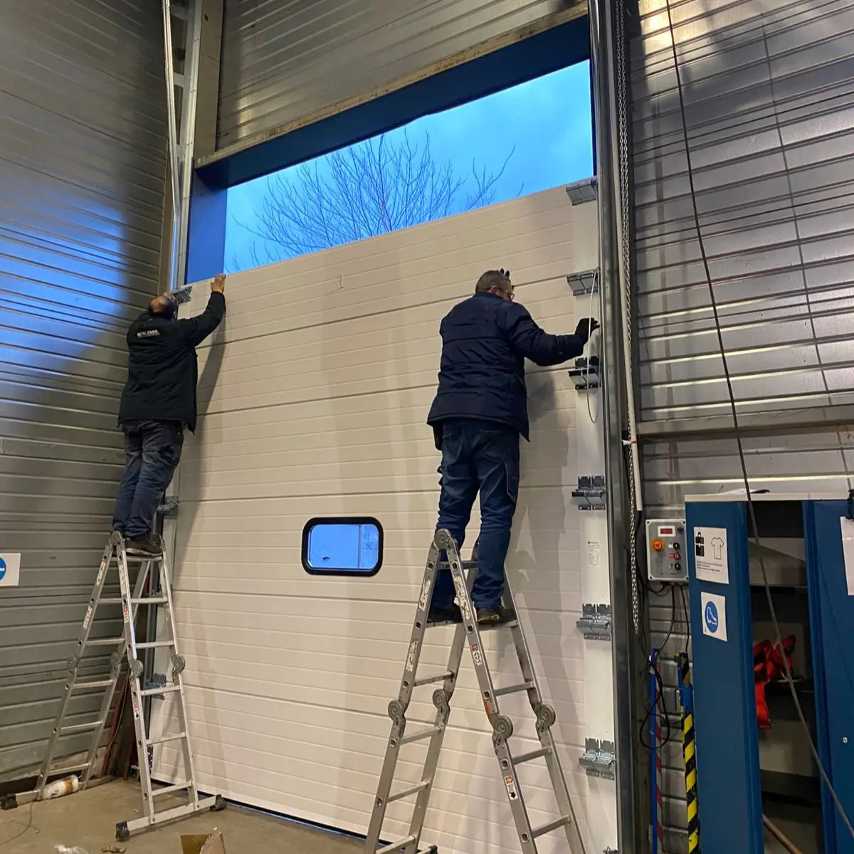 Dépannage d’urgence de portes sectionnelles – Roissy‑en‑France