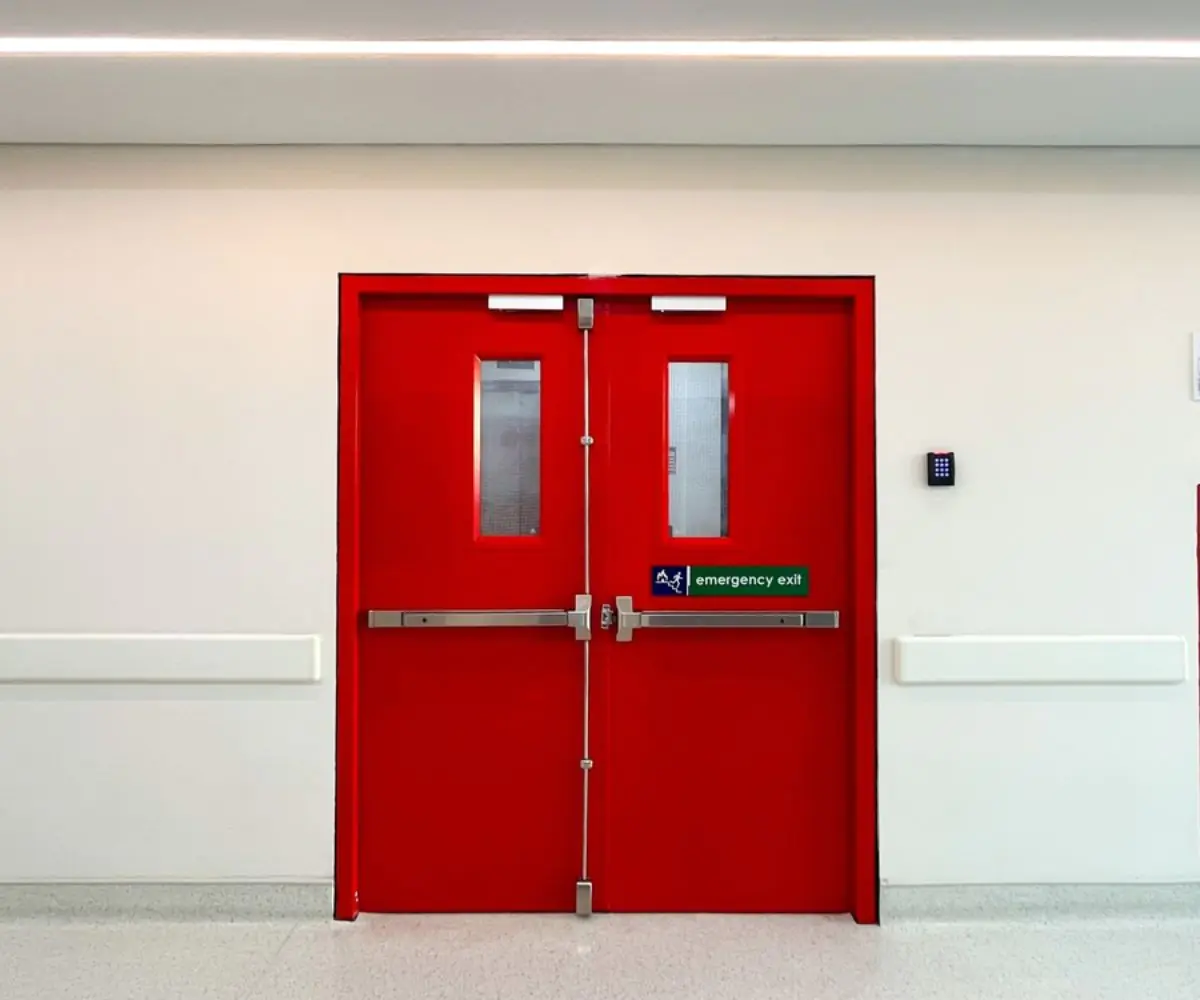 Porte coupe feu conforme aux normes