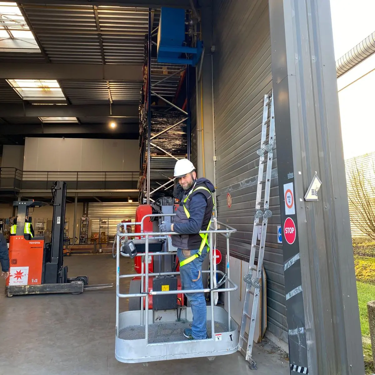 Entretien porte industrielle Paris
