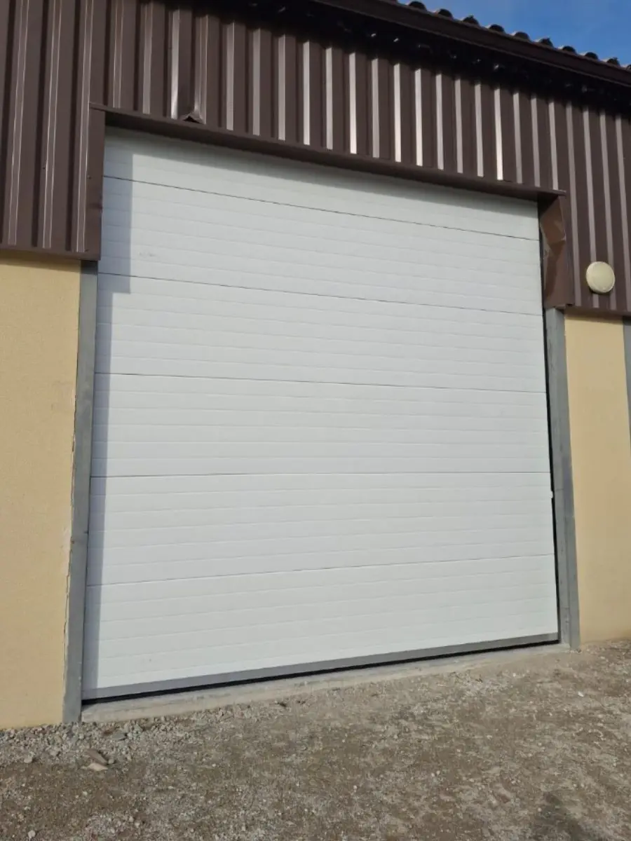 Entretien porte sectionnelle industrielle Essonne
