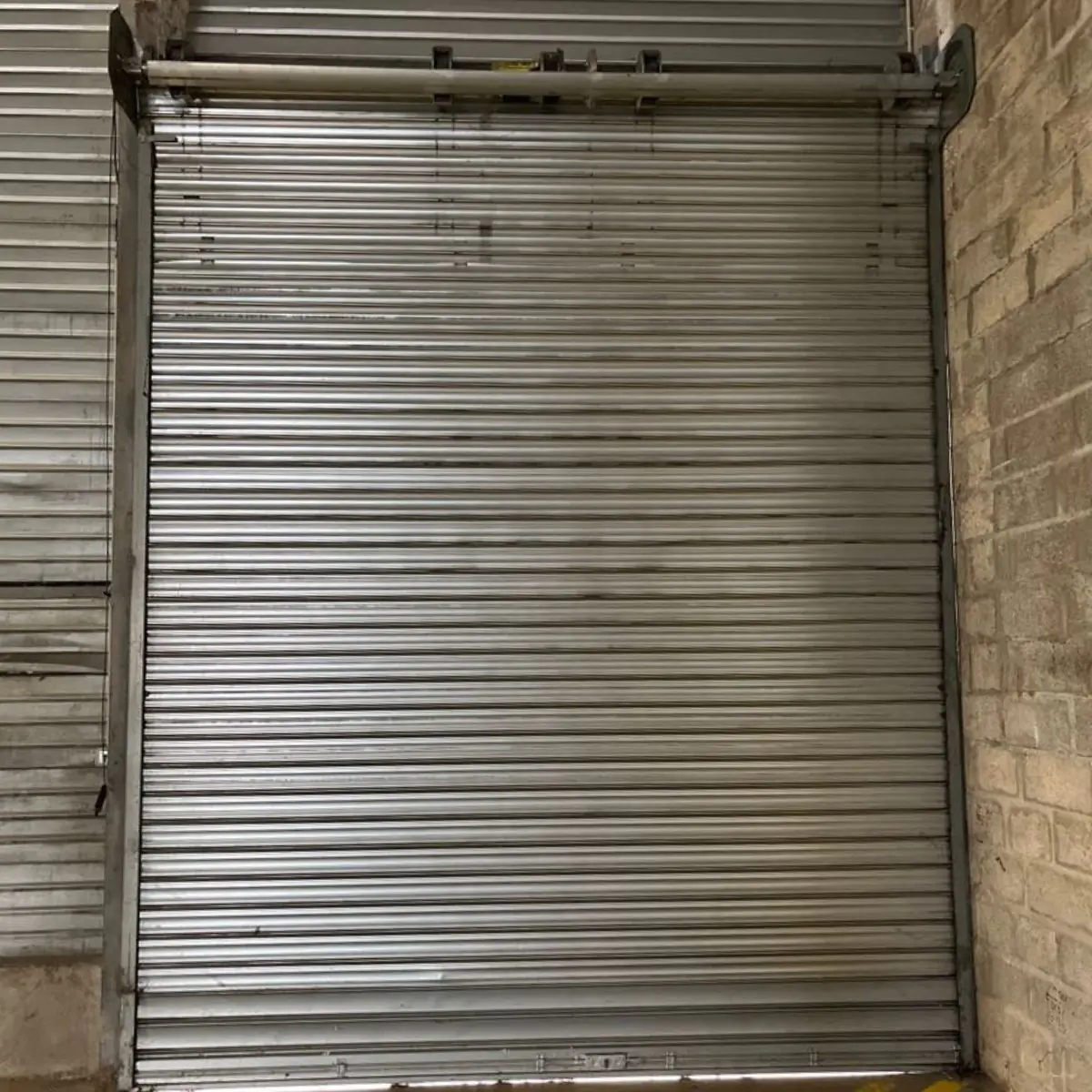 Maintenance rideaux métalliques