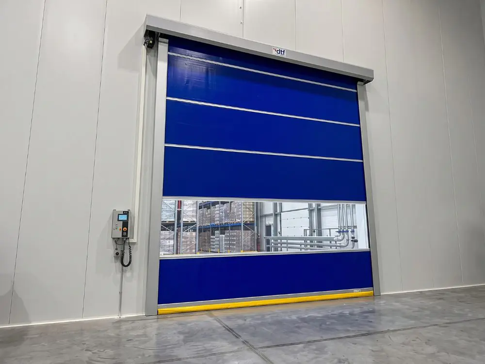 Maintenance de porte rapide de réserve de magasin